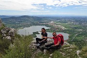 Trittico di cime lariane con gioiello romanico nella Valle dell’Oro il 27 aprile 2019- FOTOGALLERY